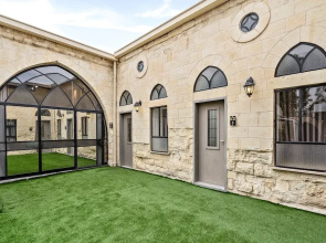La Finca Boutique Suites - Old City