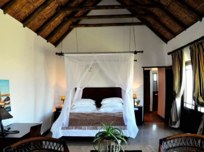 Draaihoek Lodge & Restaurant