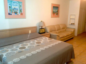 Surf Inn Hotel - Hollywood