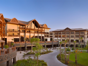 Lapita, Dubai Parks and Resorts, Autograph Collection