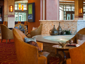 Renaissance® Phoenix Glendale Hotel & Conference Center