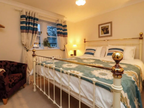Woodside Cottage