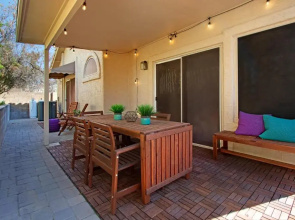 DENNIS - Centrally Located 3BR with game room