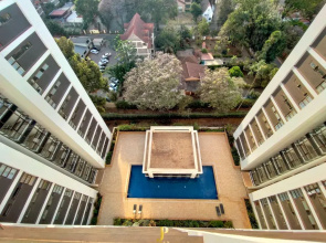 Lux Suites Astoria Apartments Lavington
