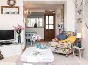 Holiday Home Thrift Cottage