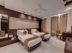 Click Hotel Suryaprakash
