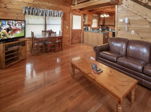 Log Heaven by Eagles Ridge Resort