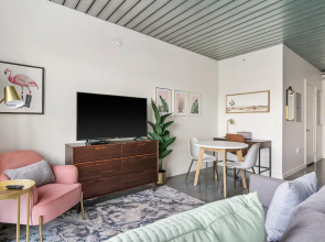 Mid Main Lofts #4403 | Cute & comfy studio loft | Midtown