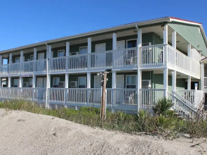 Ocean Crest Motel