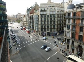 Super Balmes Guest House