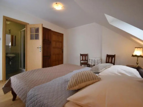 Pokoje Gościnne Na Skraju Puszczy