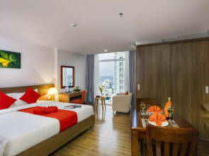 Maple Leaf Hotel & Apartment