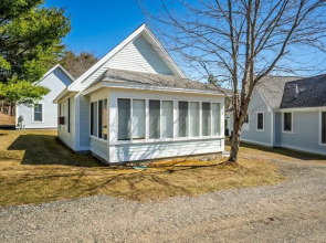 Pool Hot tub Pickleball Sauna Games & More