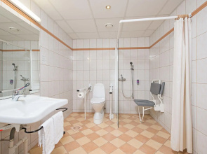 Отель Park Inn by Radisson Meriton Conference & Spa Tallinn