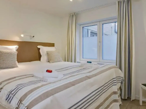 Family Apartment at the Beachfront of De Haan