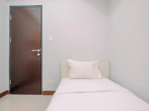 Well Furnished And Comfy 2Br At Royal Heights Apartment