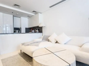 Elite LUX Holiday Homes - 2BR Suite of Elegance in Business Bay Dubai