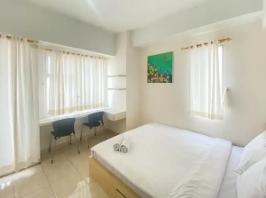Homey And Cozy Stay Studio Margonda Residence 3 Apartment