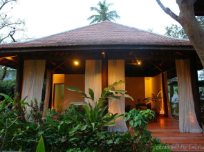 AMATAO Tropical Residence