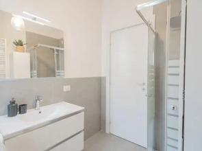 Luce Apartment by Rent all Como