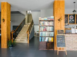 Xunmi Danxia Inn (Danxia Mountain Scenic Area Store)