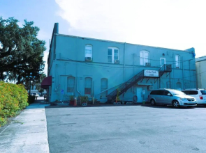 Oak Tree Hotel