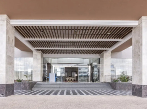 Отель Crowne Plaza Nairobi Airport, an IHG