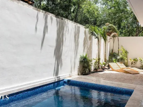 Room in Apartment - Exclusive Spacious 2 Bedroom Apartment With Private Pool and Top Amenities