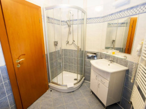 Hotel Modra ruze