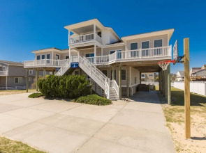 Contingent Sea - 8 Br Home
