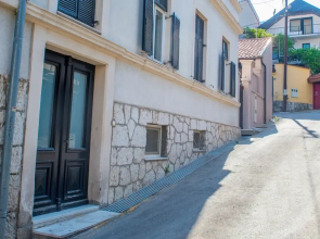 Purple Rain Apartment