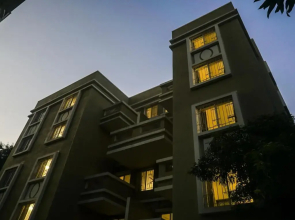 Treebo Luxe Suite, Shivaji Nagar