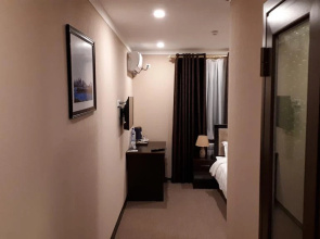Gisar Asia Hotel