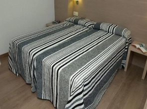 Almirall Apartaments