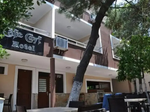 Ceyf Motel