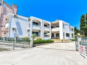 Apartments Laguna