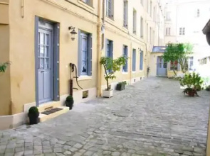 L'Escapade Versaillaise