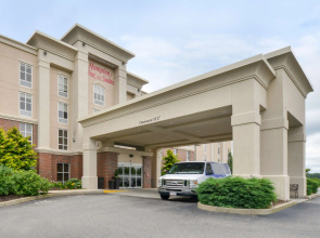Hampton Inn & Suites Plymouth