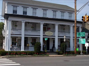 The National Hotel