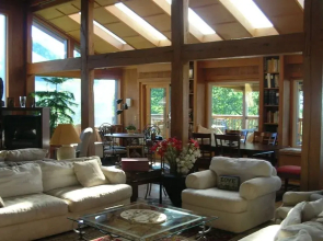 Bent Mountain Lodge