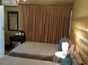 Savoy Lodge - Budget Standard Double Room 3