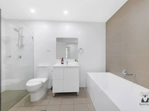 Kozyguru | Mascot | 2-Bed Close To Train