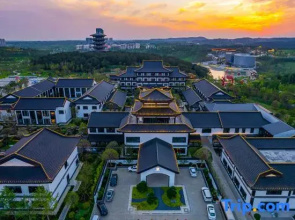 Jingmen Jiupai Tongyuan Hotel (Yuanboyuan Government Affairs Center)