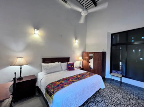 Espectacular casona con alberca y jardines