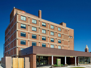 Element Moline
