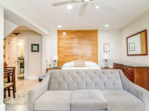 Pet-friendly Garden Studio ~ 25 Mi to Boston!