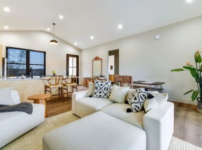 Bright Mooresville Retreat, Steps to Lake Norman!, Mooresville