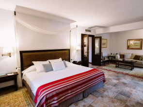Parador De Cangas De Onis