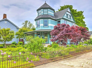 Charming Greenport Gem 1, 1 Mile to Ferry!