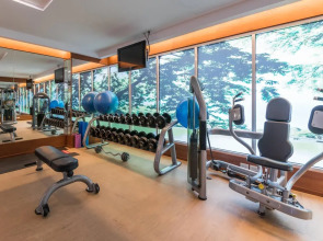 Dusit Suites Hotel Ratchadamri, Bangkok